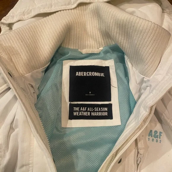 Y2K Abercrombie & Fitch Off-White Ski Jacket - Picture 2 of 5